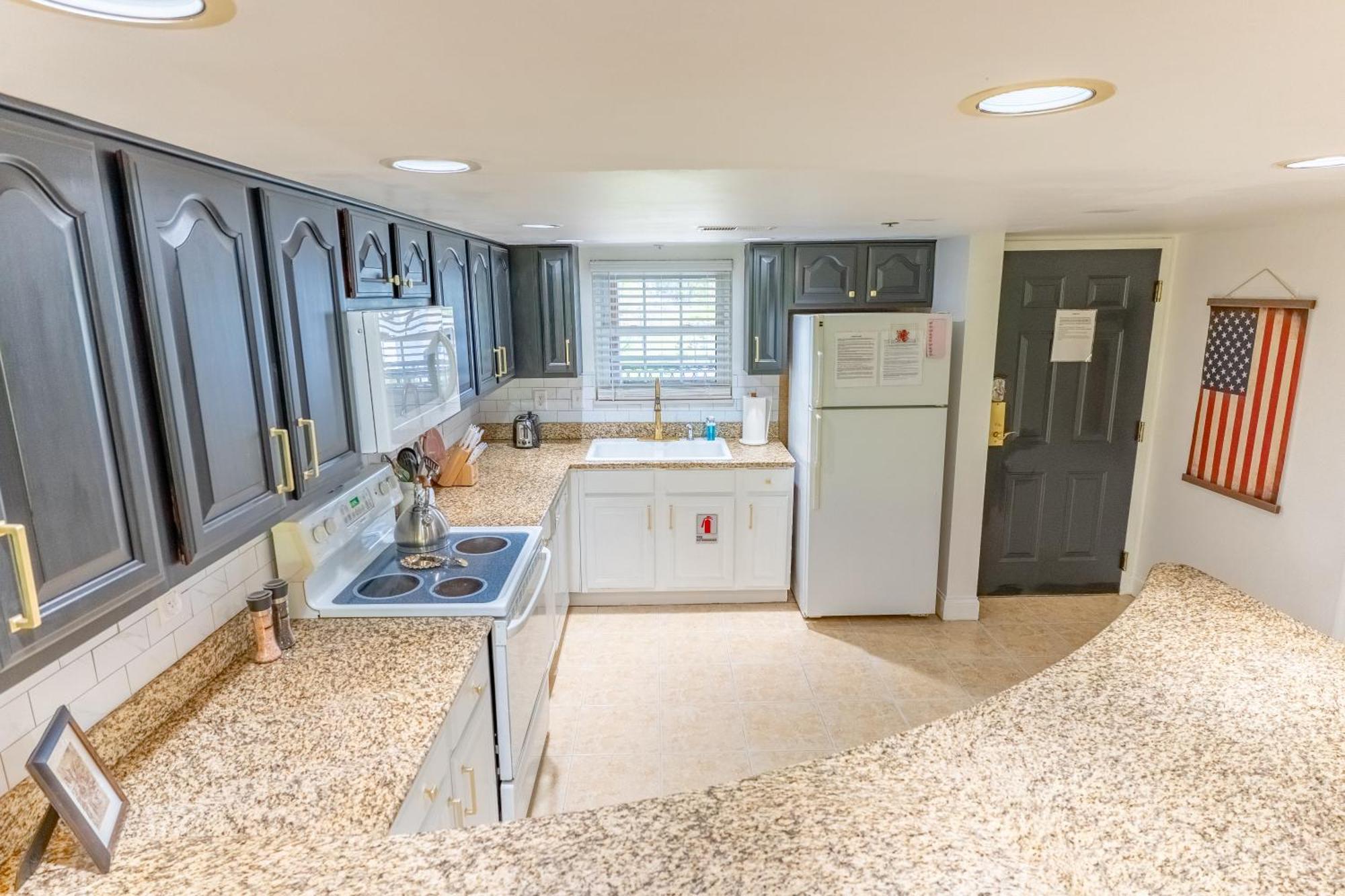 Luxurious Condo, Pool, Fireplace, Hiking ガトリンバーグ エクステリア 写真